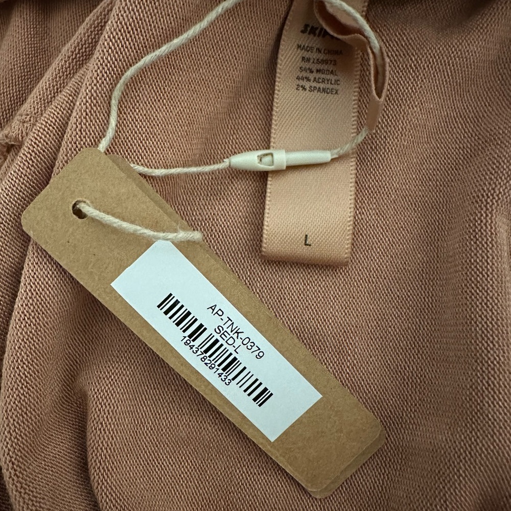 NWT SKIMS Ultra Soft Tank in Sedona - Picture 5 of 5